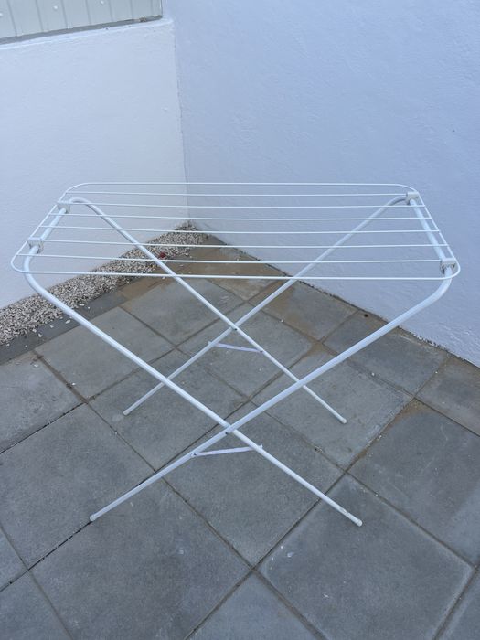 Estendal da roupa (2 disponiveis)