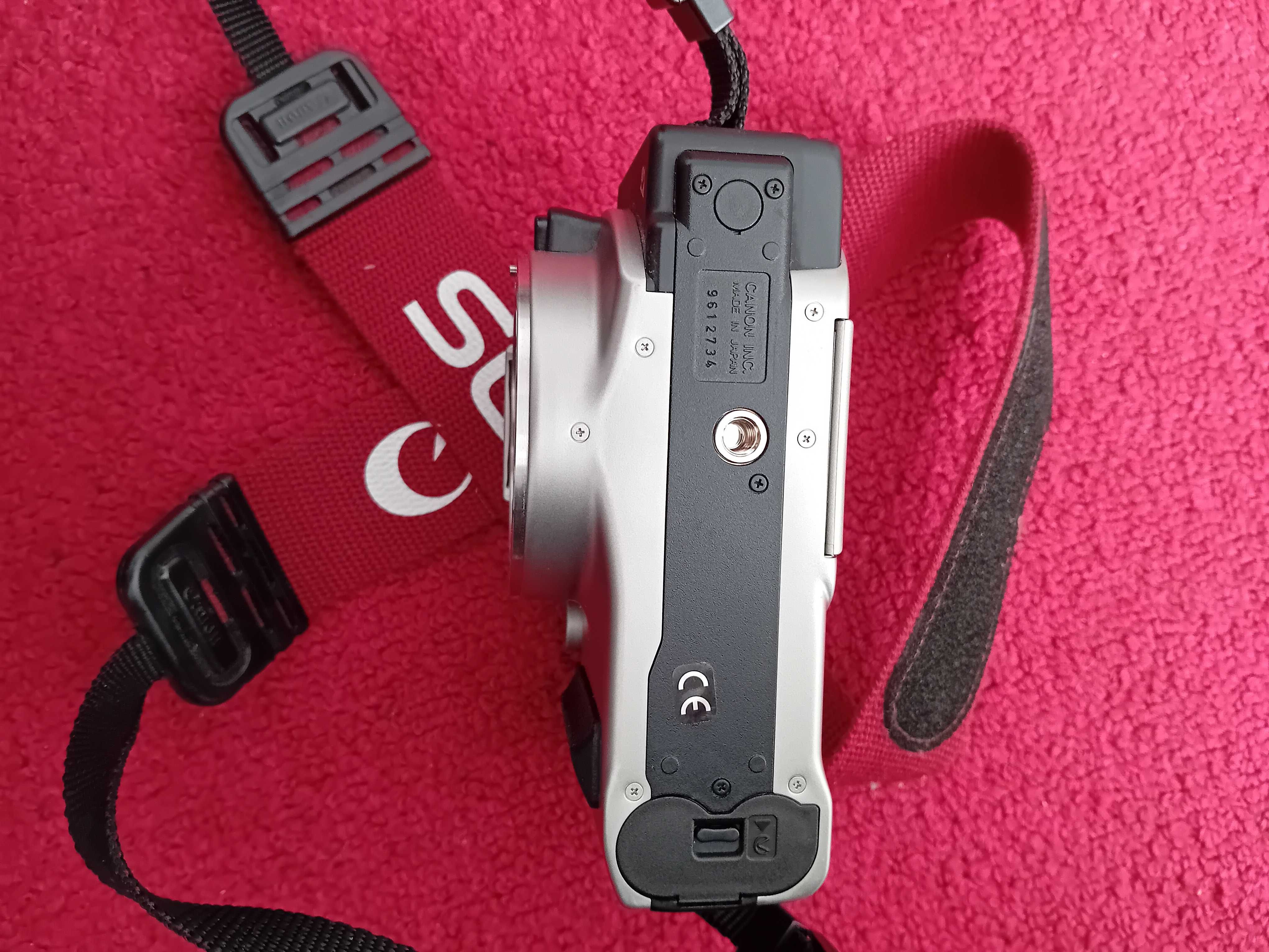 Aparat analogowy klasyk w pięknym stanie Canon eos IX Okazja