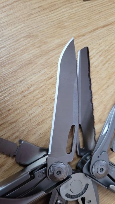 Multitool Leatherman Surge NOWY