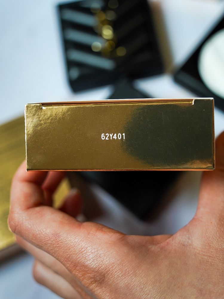 Пудра для обличчя YSL all hours hyper finish
