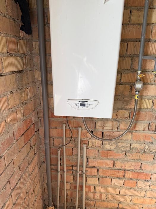 Продам 2 комнатную квартиру в Хлебодарском с АГВ и кладовкой в подарок