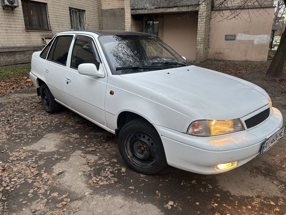 DAEWOO NEXIA 2007 рік газ бензин справна