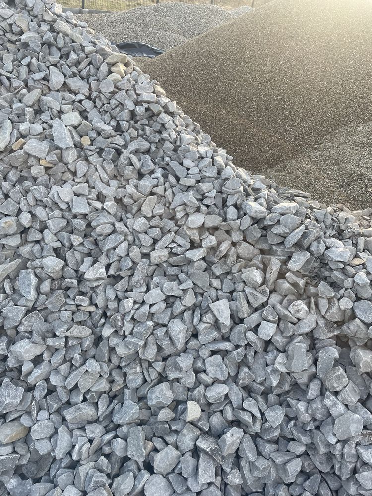 Sprzedaż kruszyw kamieni drogowe ozdobne kliniec grys piaski