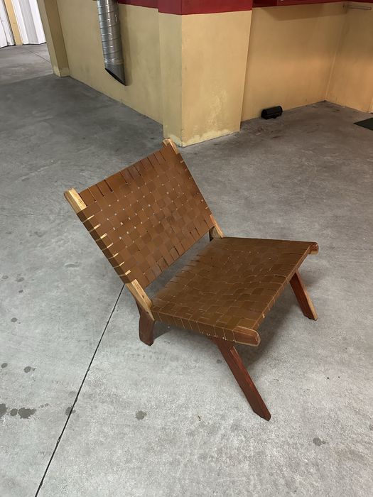 Cadeira de Pele Castanho sem Braços FEZ