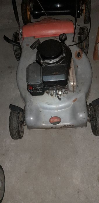 Kosiarka spalinowa z koszem