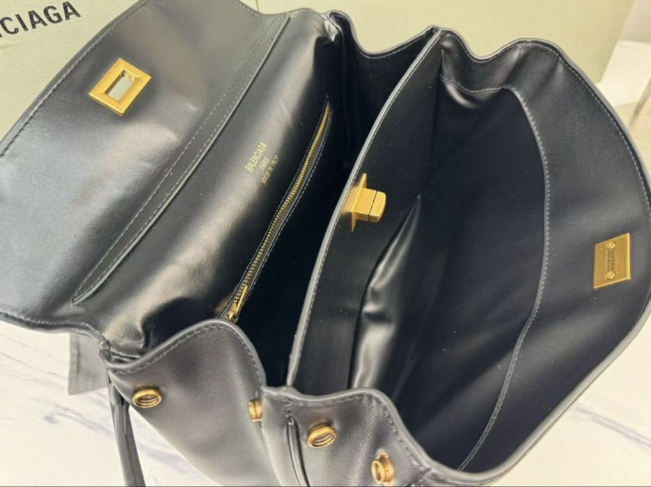 Шкіряна сумка Balenciaga Rodeo 35 см