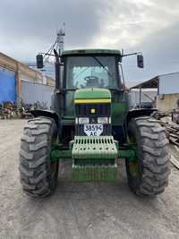 Трактор John deere 6810