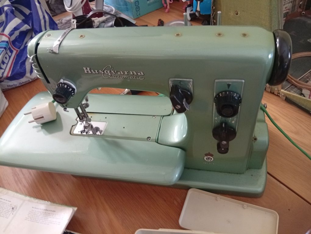 Husqvarna maquina costura