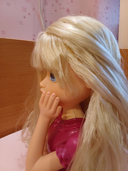 Лялька-манекен Moxie