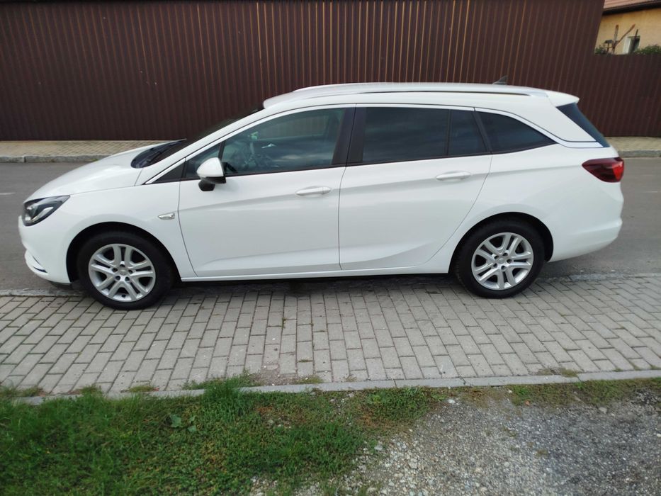 Opel Astra 1.4T 127tkm super stan z Niemiec