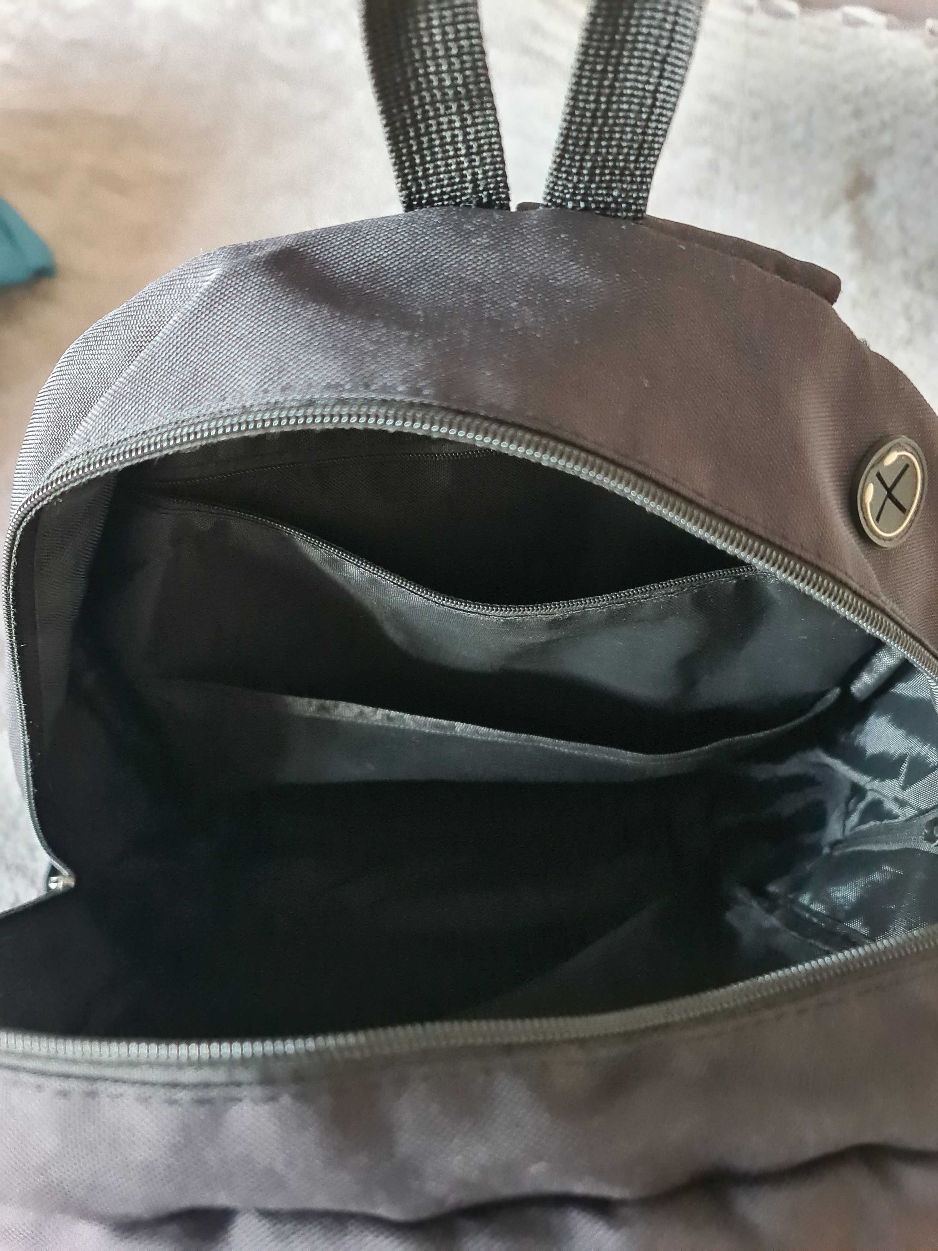 Mochila grande, 2 fechos, muito bom Lego Ninjago