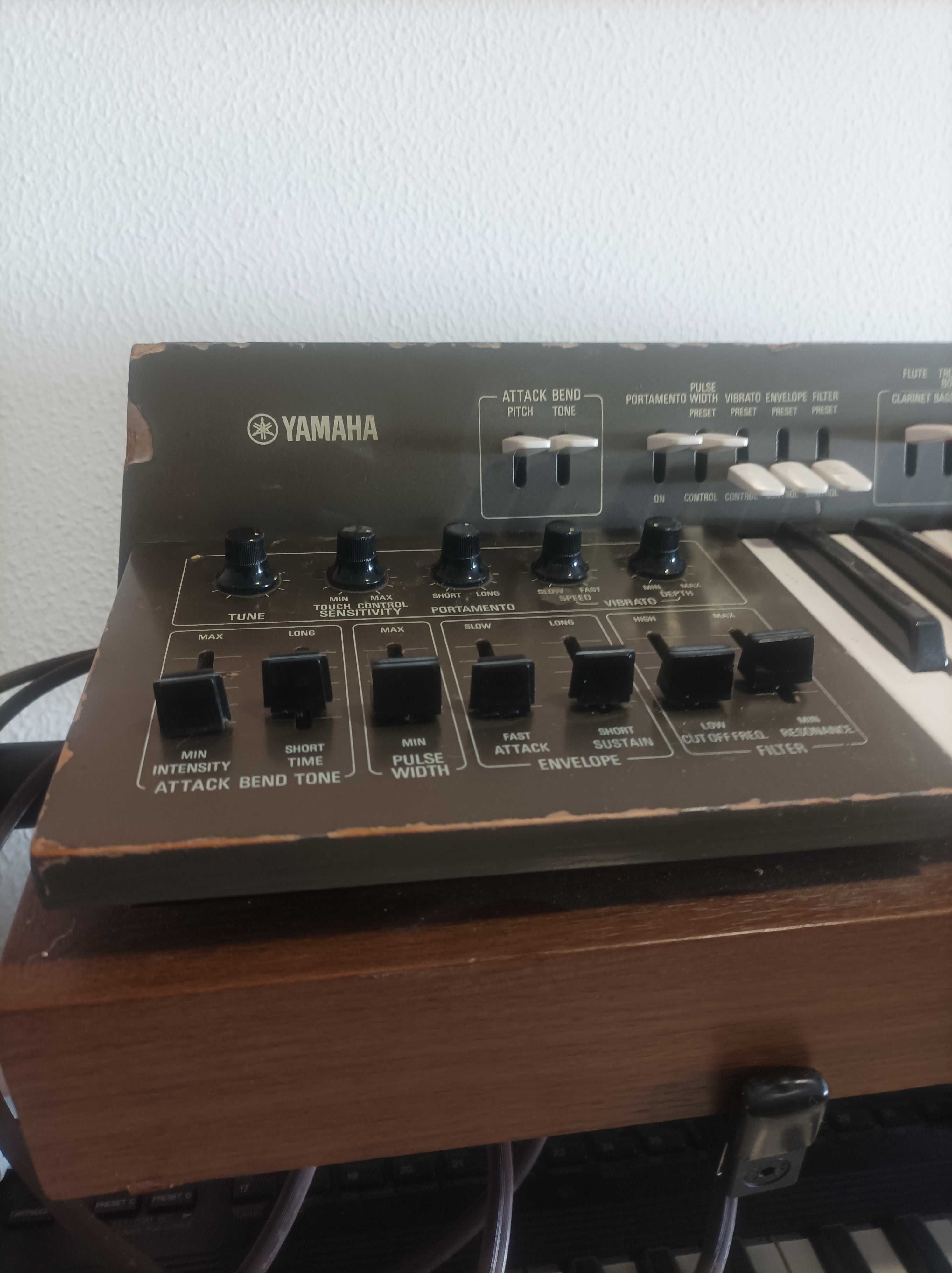 Yamaha sy 1 (mini cs40)