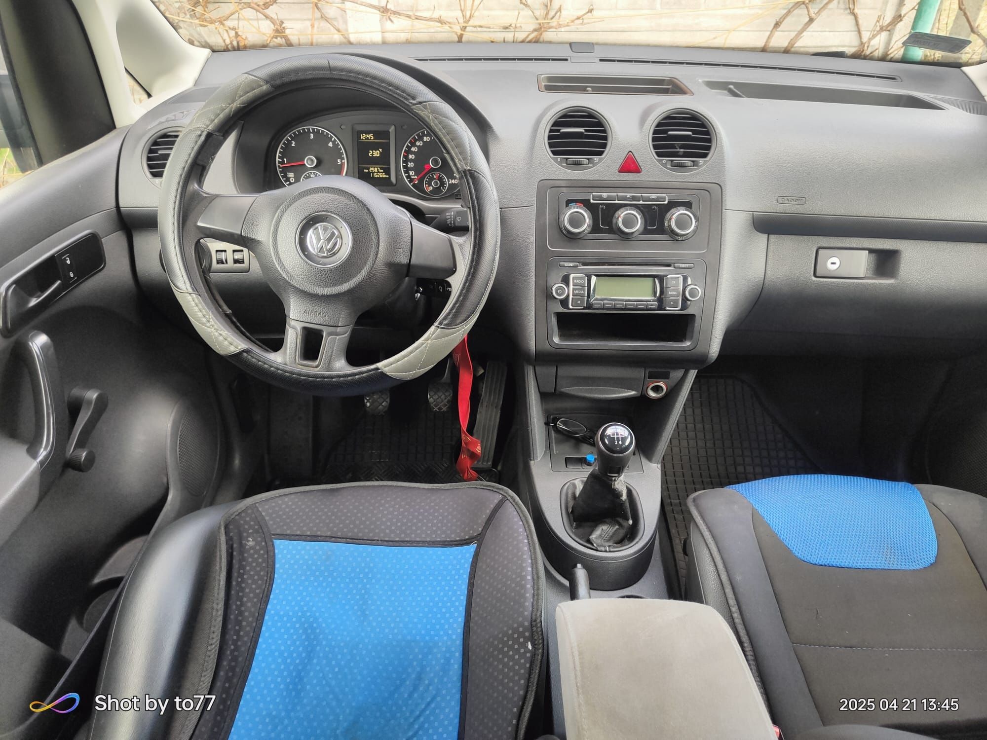 Volkswagen Caddy camper z niskim przebiegiem 115300