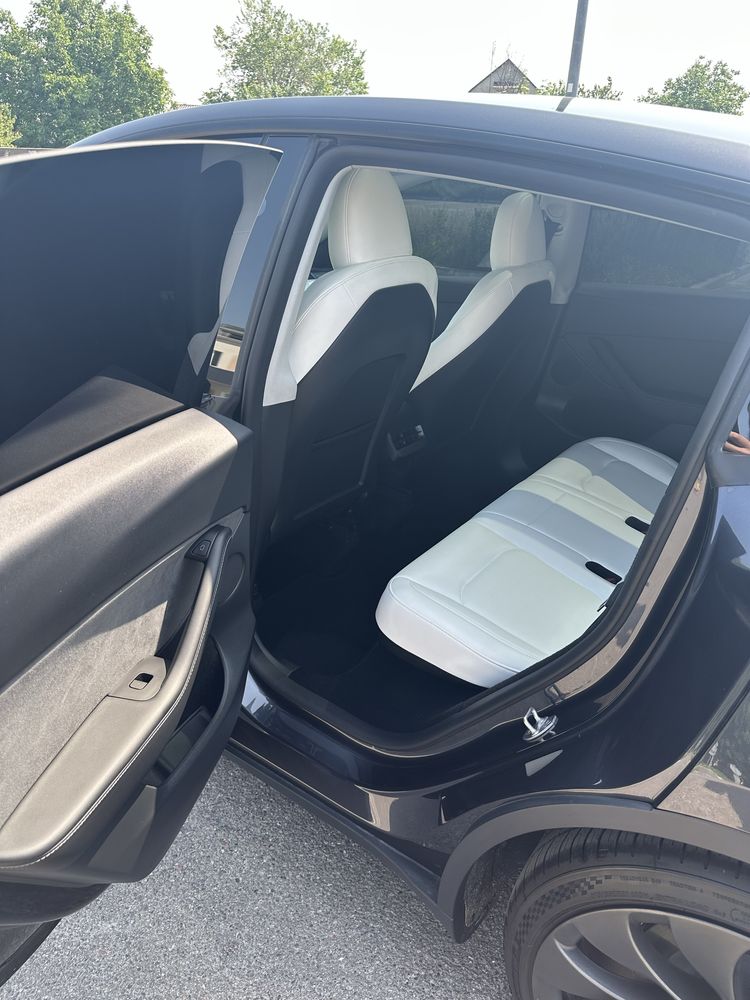 Tesla Model Y 2024 Perfomance
