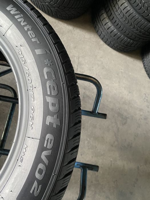 Шини 215/60/17 - 2шт Hankook Winter i*cept evo2 зима