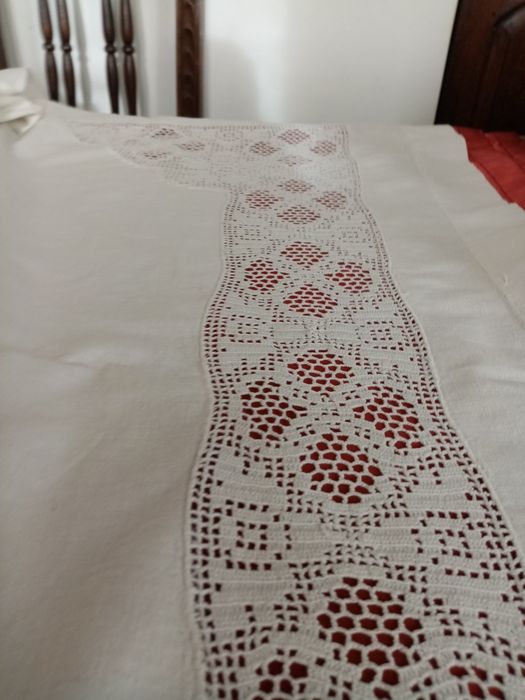 Lençol com bordado em croché