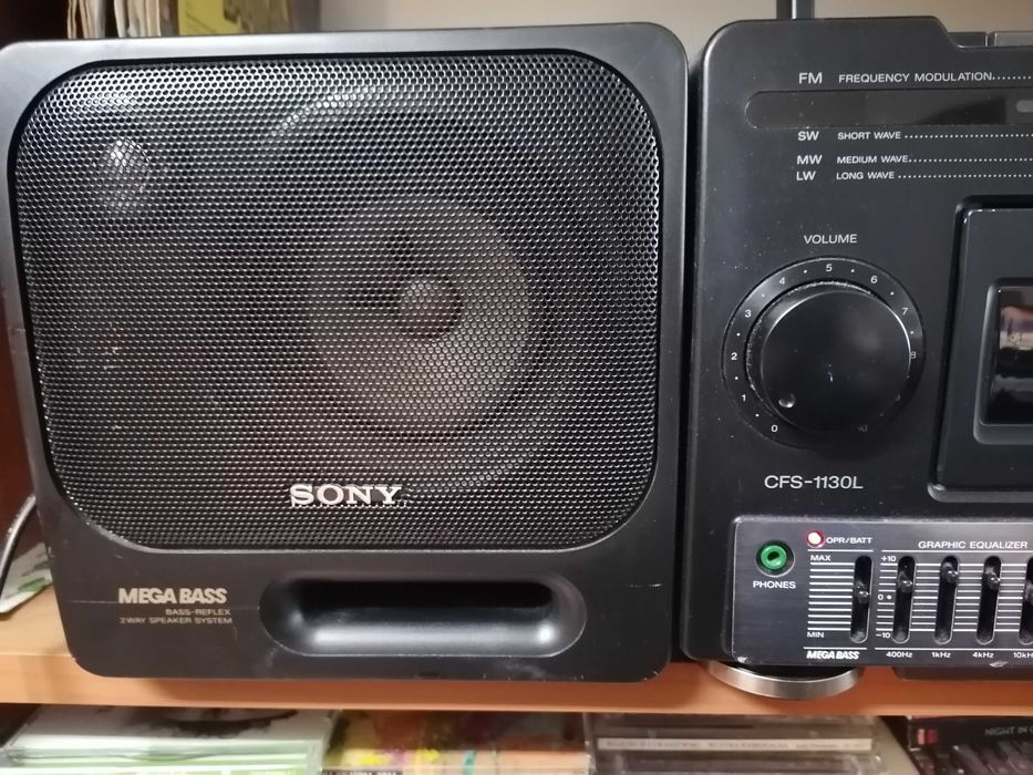 Radiomagnetofon Sony CFS-1130 Radio Cassette Recorder (1991-94)