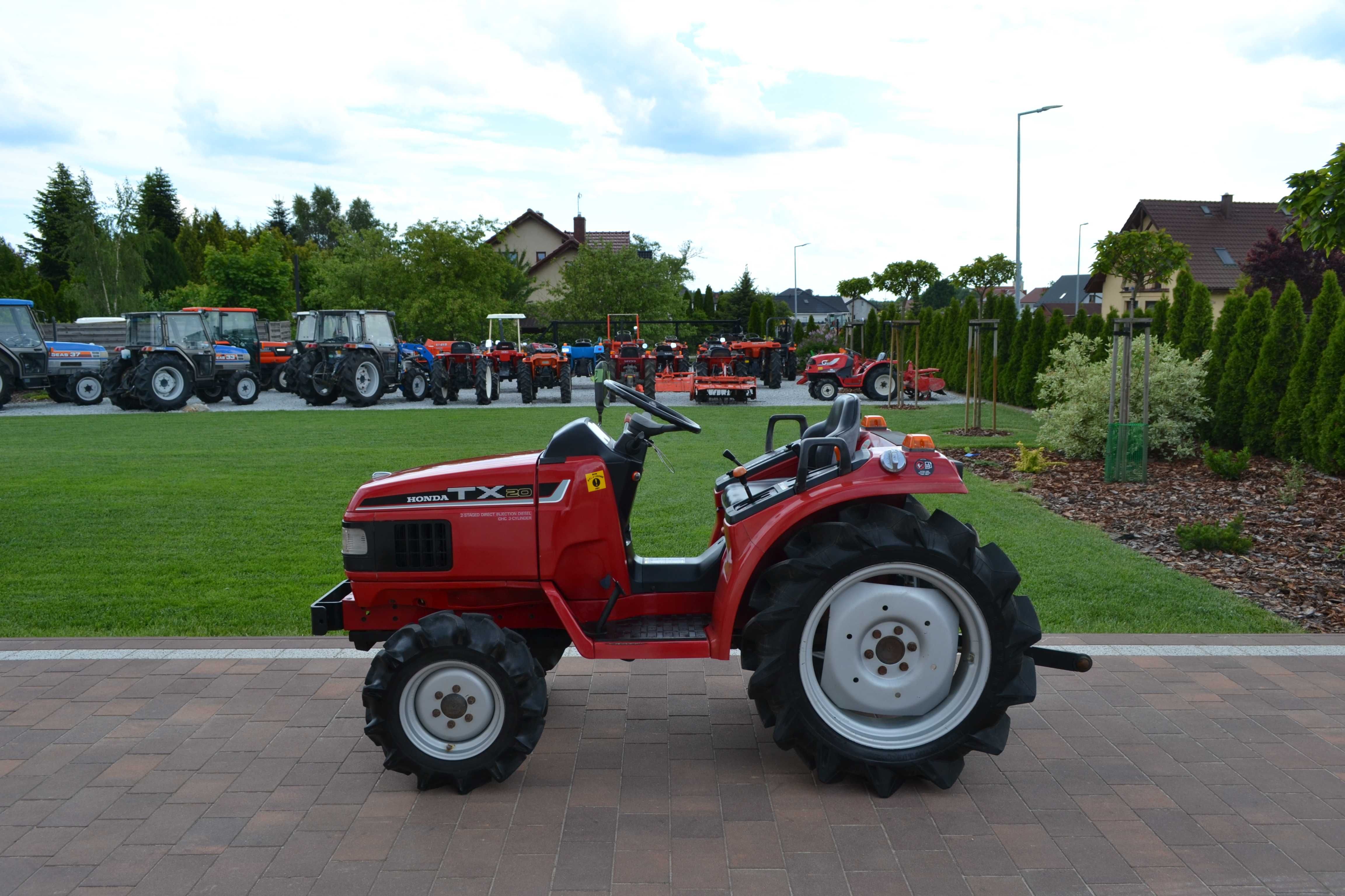 Traktorek japoński mini traktor Honda Kubota bardzo mocny