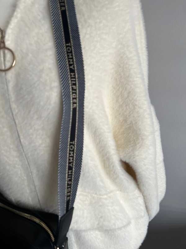 Tommy Hilfiger torebka listonoszka czarna