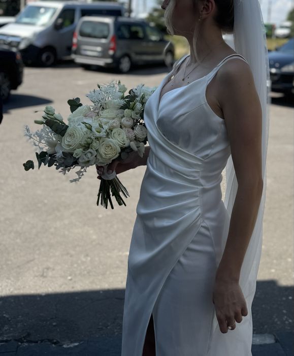 Весільна сукня розмір S/вечірня сукня