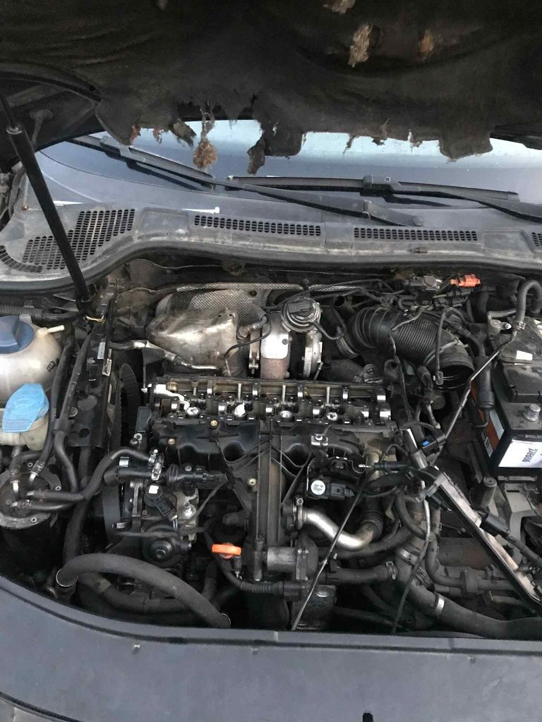 Skoda Superb uszkodzona