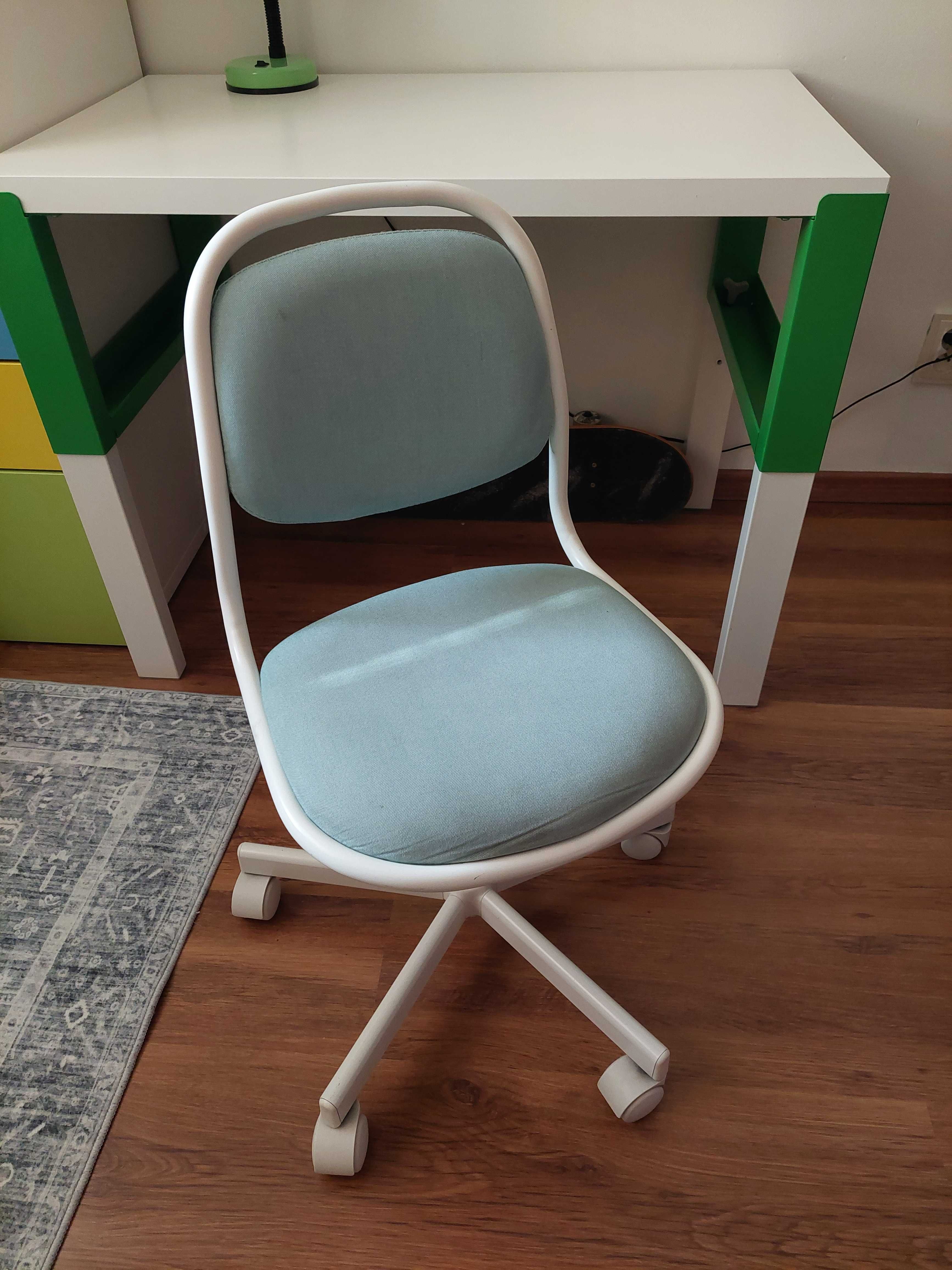 IKEA -  biurko + krzesło obrotowe