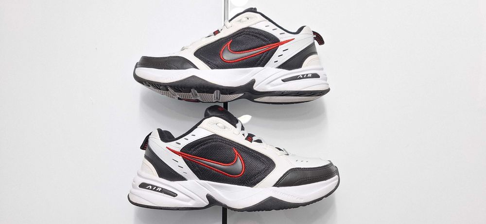 Sapatilhas / Tenis NIKE AIR Monarch IV, tamanho 42, como NOVAS