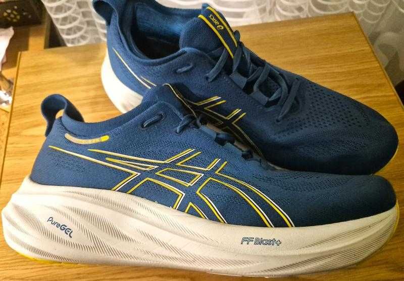 Кросівки чоловічі для бігу asics gel-nimbus 26\оригинал\30см