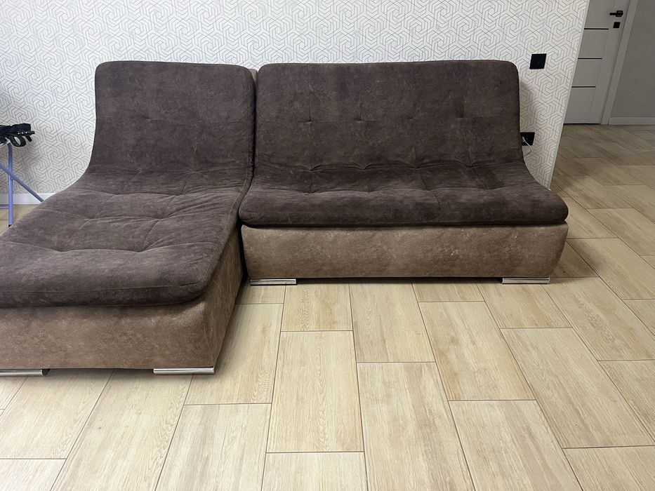 Диван кутовий в чудовому стані