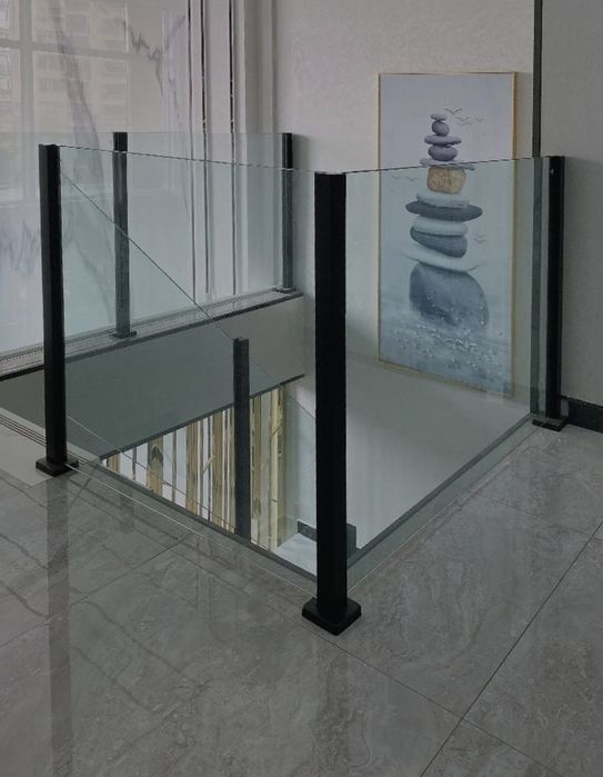 Słupek narożny balustrady szklanej stał nierdzewna