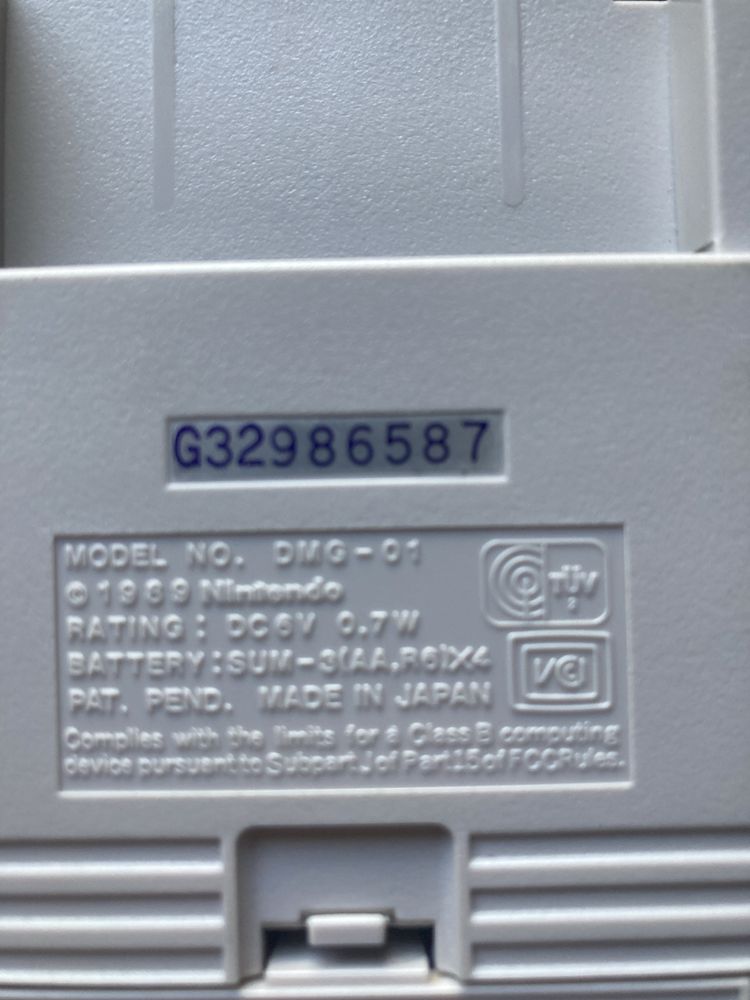 GameBoy original + jogo Gargoyle's Quest com manual