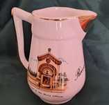 Jarro antigo porcelana 13cm
Com pequeno defeito como se ve na foto