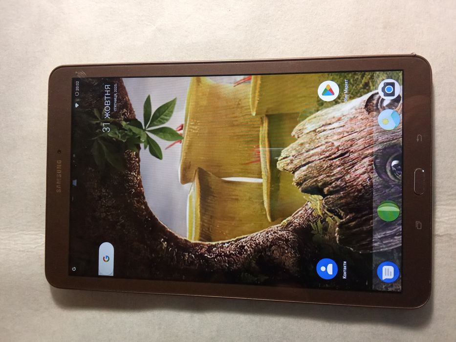 Планшет Samsung galaxy tab E sm-t561 9.6 дюймів андроїд 7.1
підтримує