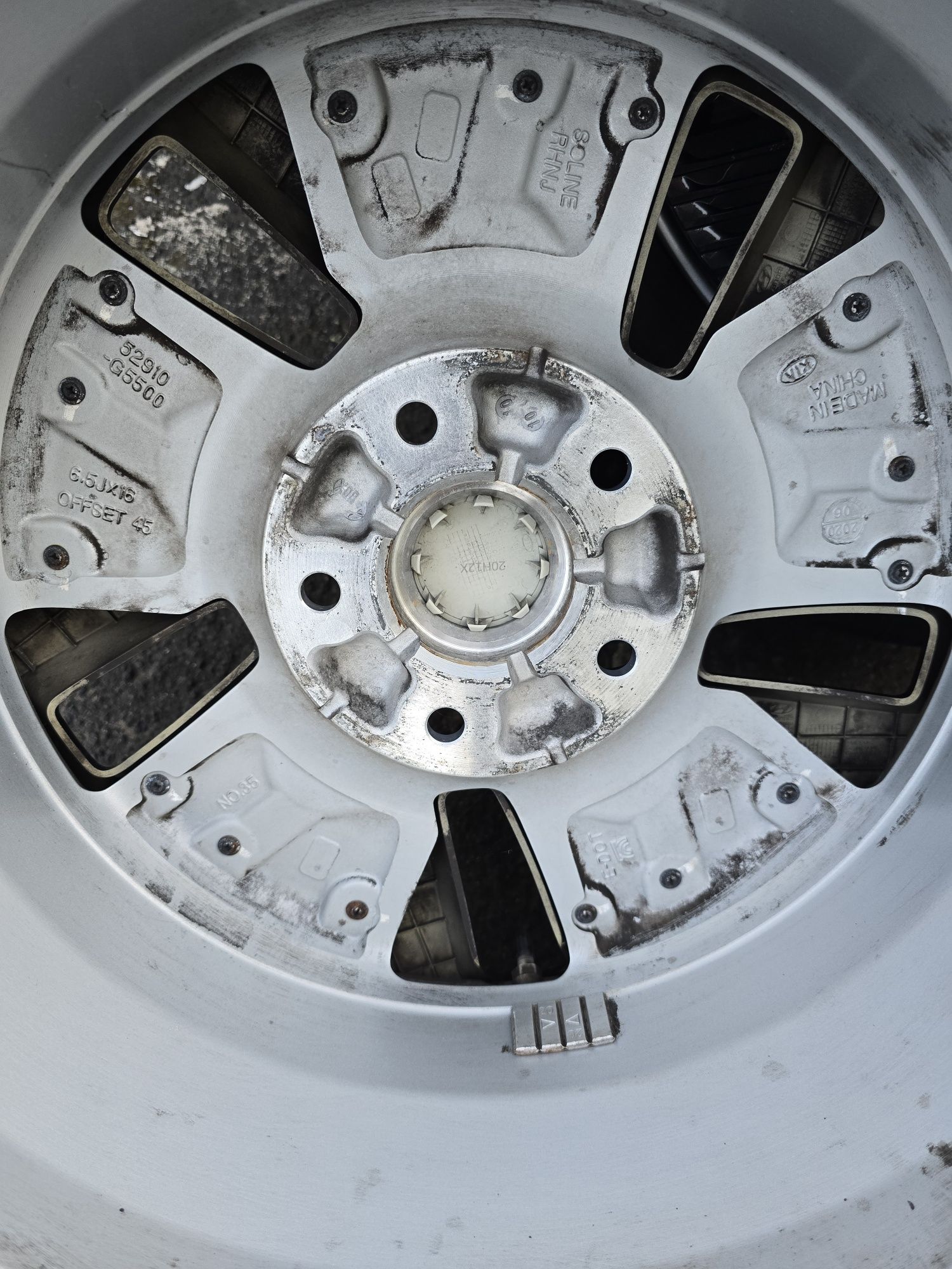 Koła felgi aluminiowe Kia Niro 16 cali Opony Michelin lato