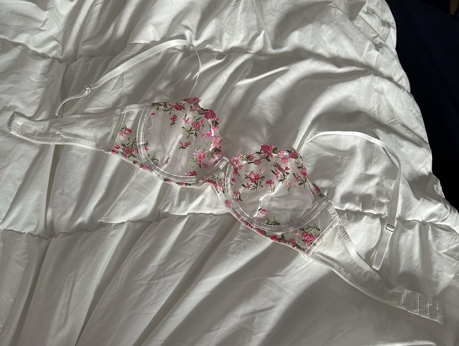 Бра з квіточками