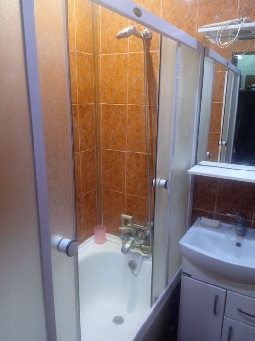 Сдам 2 комнатную квартиру, соц. город