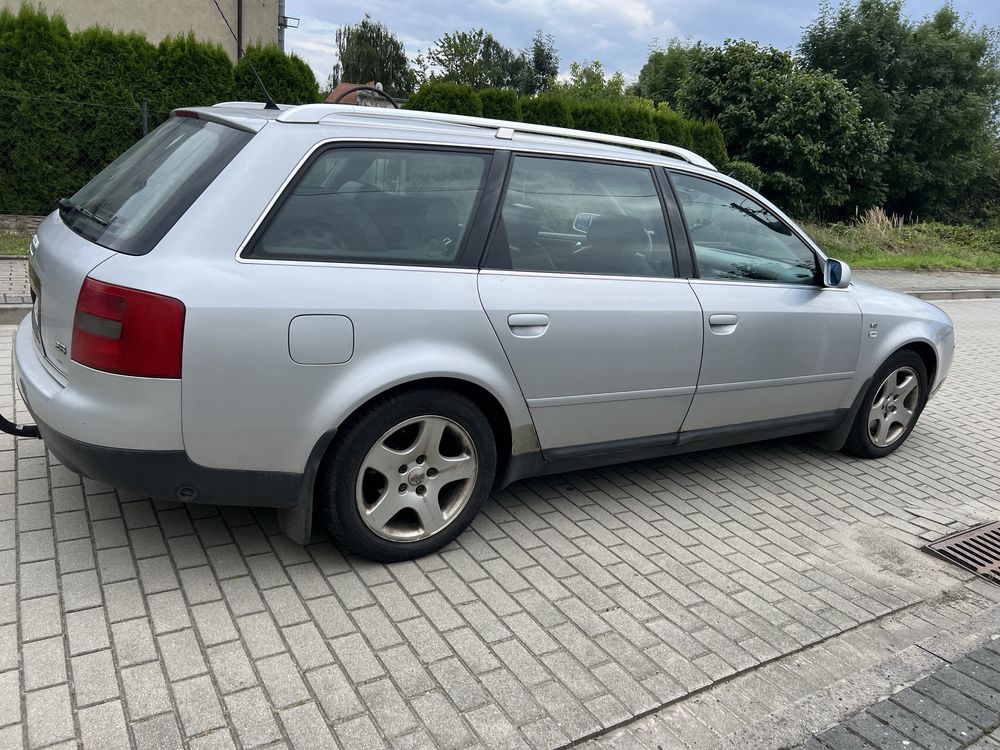 Audi A6 2.8 V6 LPG, hak, klima.