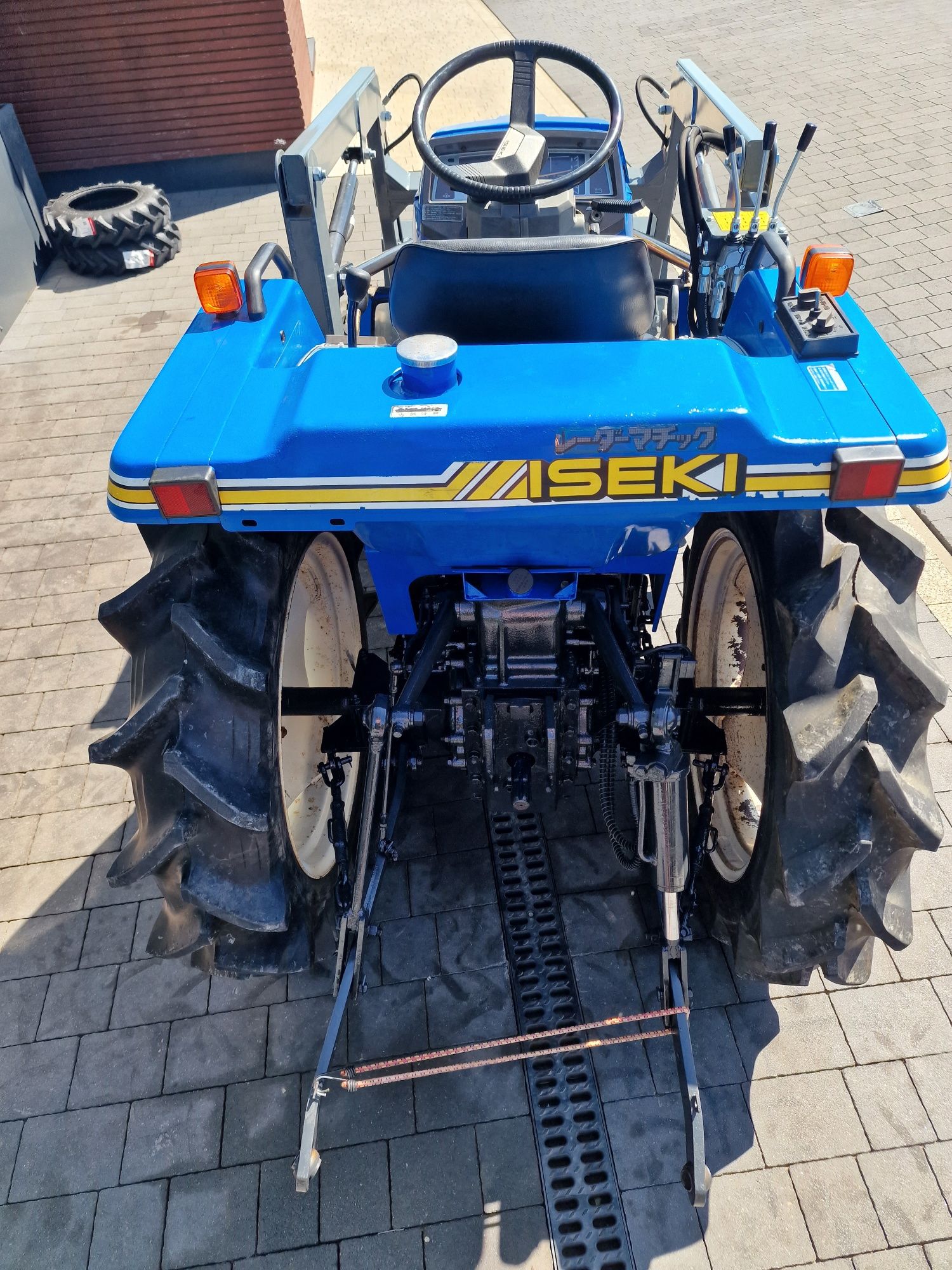 Iseki TU185,4x4,ładowacz czołowy,mini traktor,japoński,traktorek