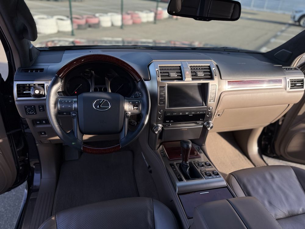 Кросовер Lexus GX 2011