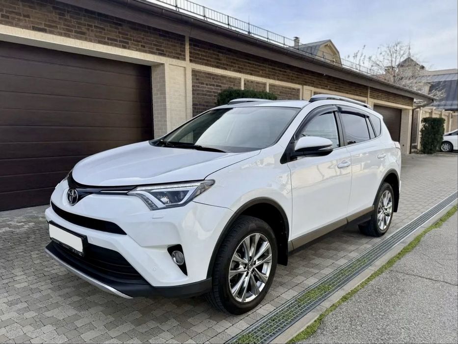 Toyota RAV4 2017