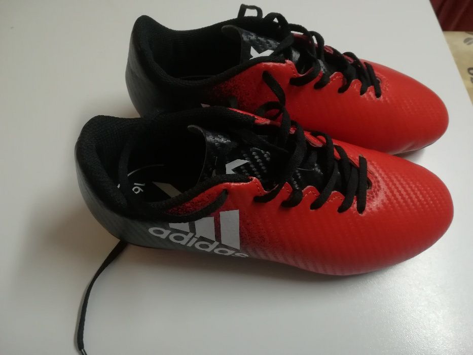 Chuteiras adidas novas