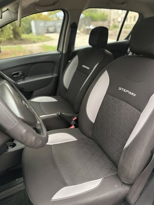 Reno sandero stepway 2013 год 1.5 дизель в очень хорошем состоянии
