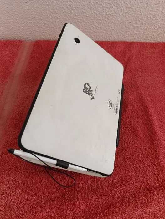 ClasseMate PC JP SLIDE 8201T - Ecrã Tátil