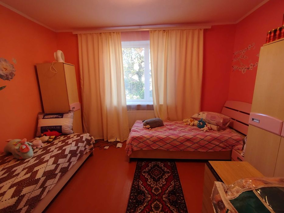 Продається будинок у центральній частині міста