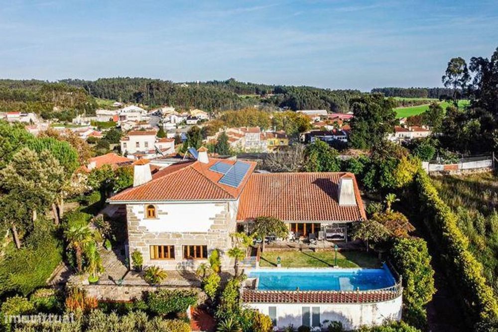 Moradia T4 para arrendamento