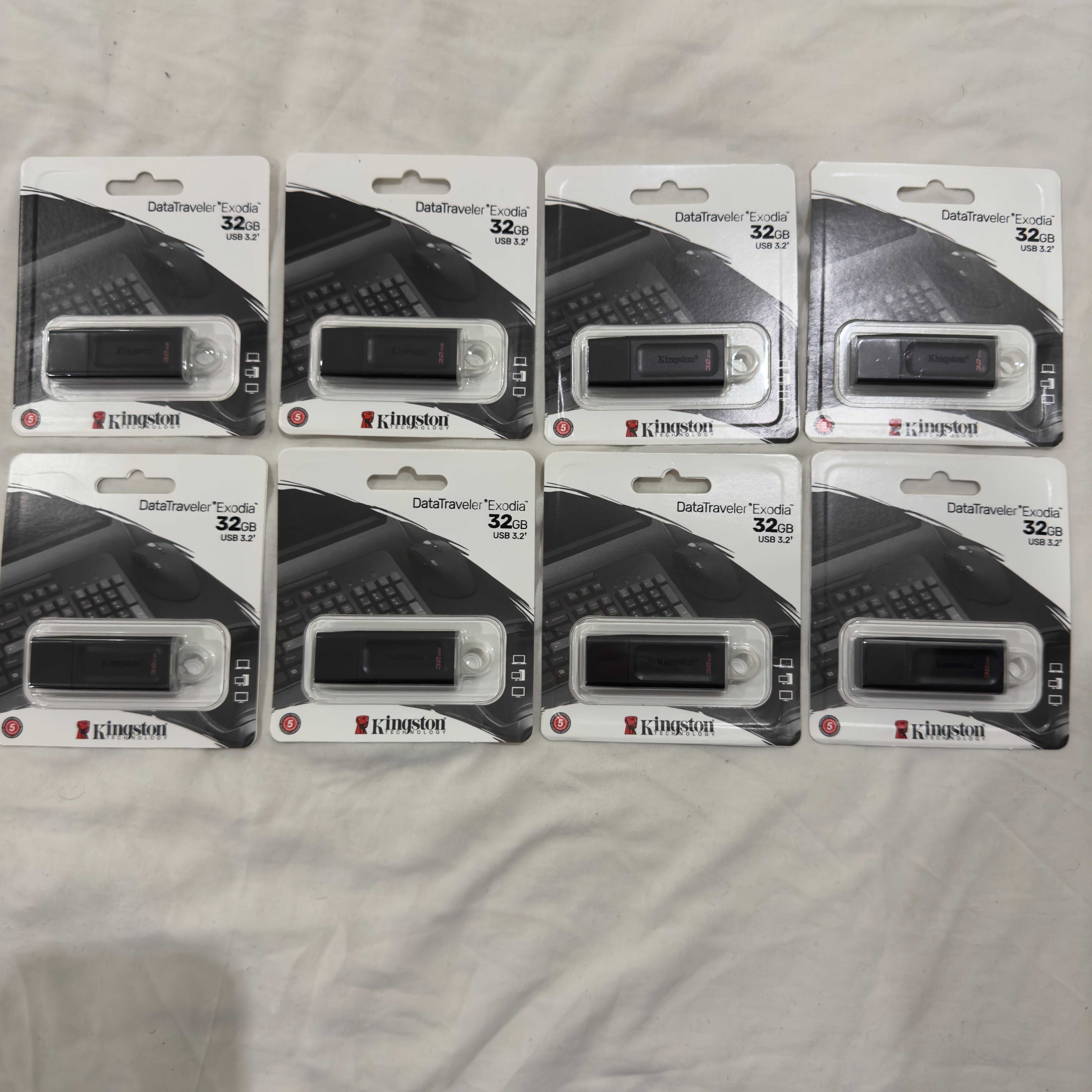 Pack com 8 unid. Pen Drive Kingston DataTraveler Exodia 32 GB USB 3.2
