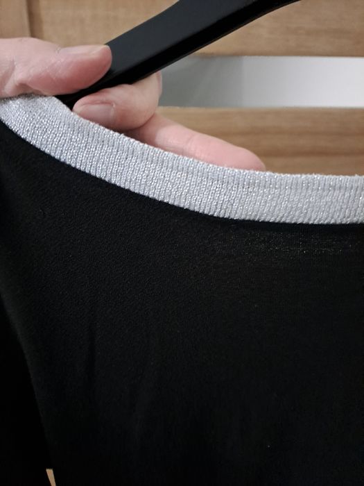 Bluzeczka z wycięciem na plecach rozmiar S