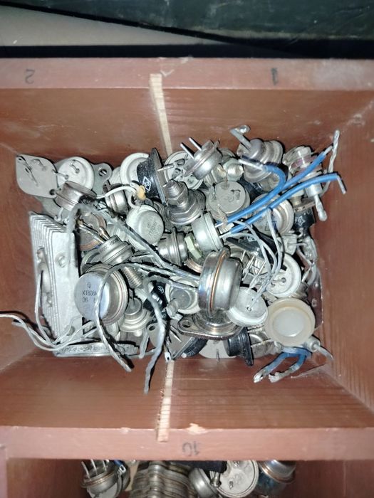 Радіодеталі нові електроніка