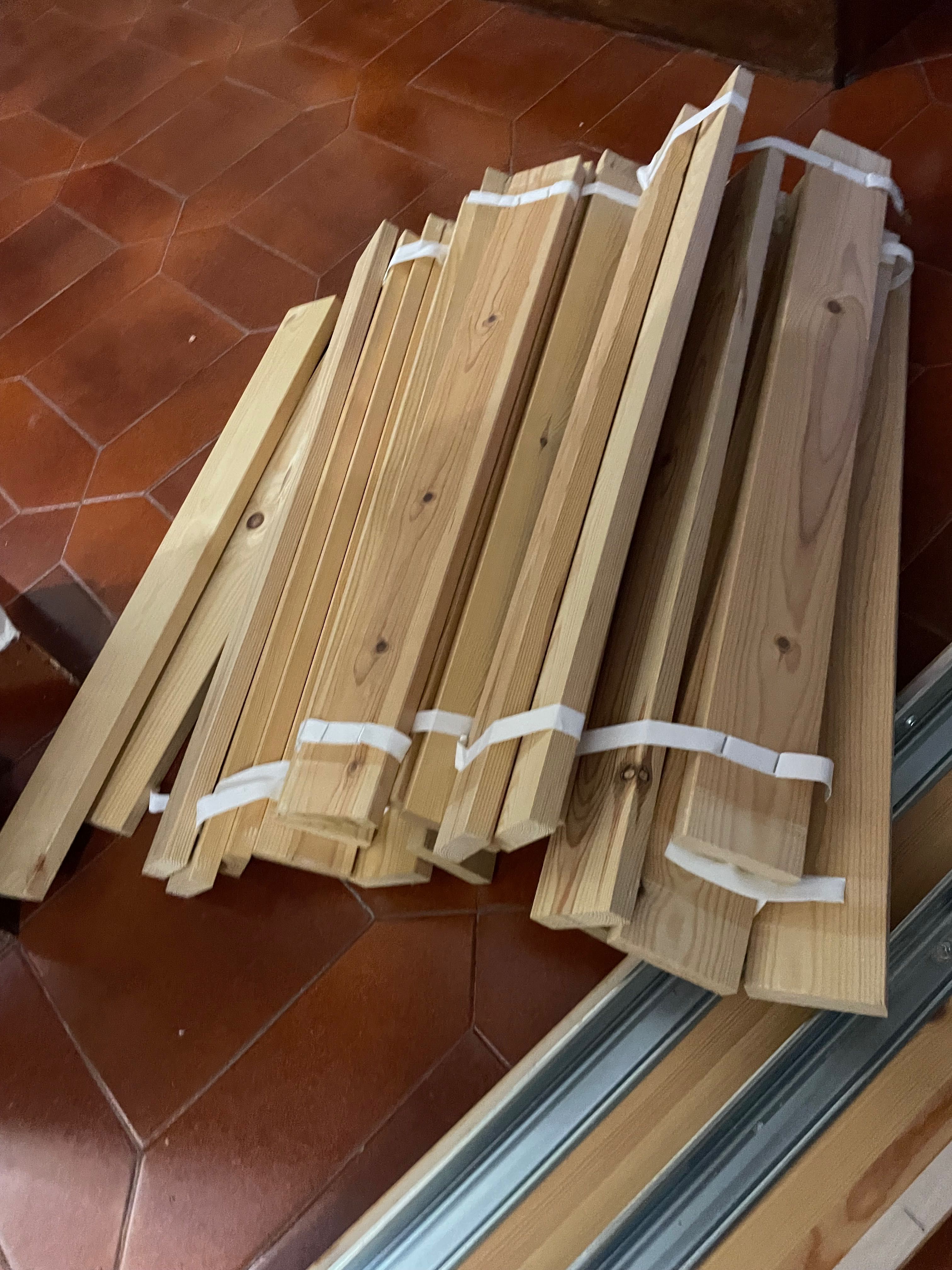 Estrutura de cama e colchão