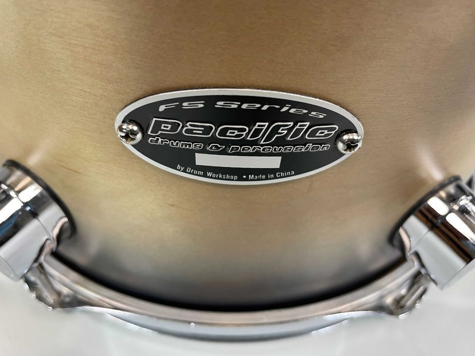 Tom PDP FS Series 12"x9" Charcoal Natural